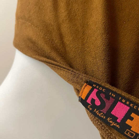 Isle by Meliz Kozan Faux Suede Chic Tiered Long Sleeve Dress  Brown Boho Fall - Picture 5 of 6